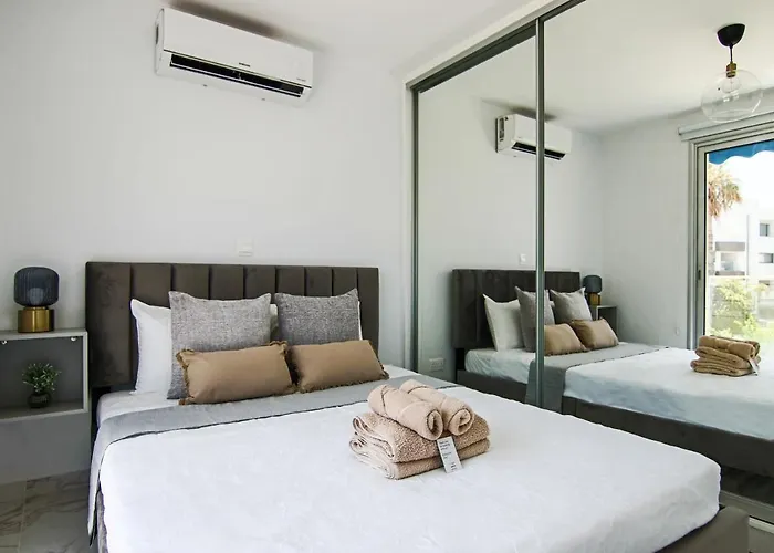 Phaedrus Living Seaside Luxury Flat Athina 21 * Paphos