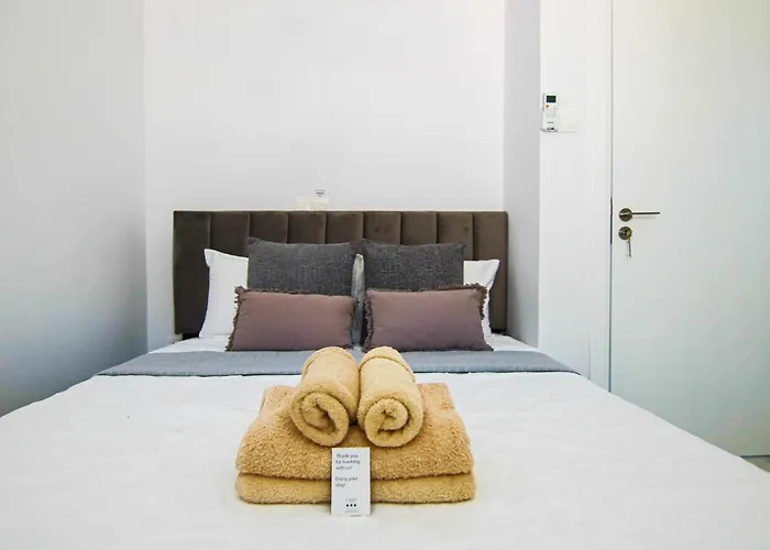 Phaedrus Living Seaside Luxury Flat Athina 21 アパート *